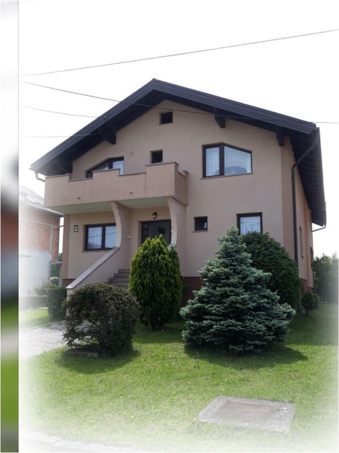 Apartman Kristian Zagreb Airport Велика Горица Екстериор снимка